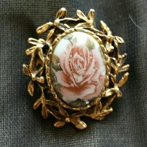 Vintage Rose gold Cameo Brooch